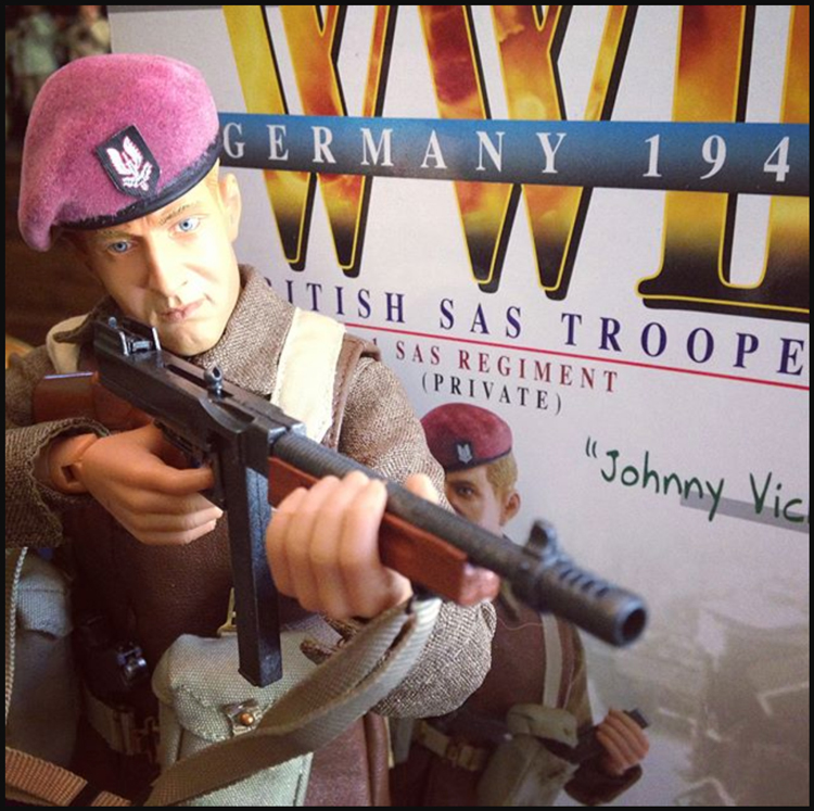 Dragon 2011 WW2 SAS Tropper figure "Johnny Vicks"