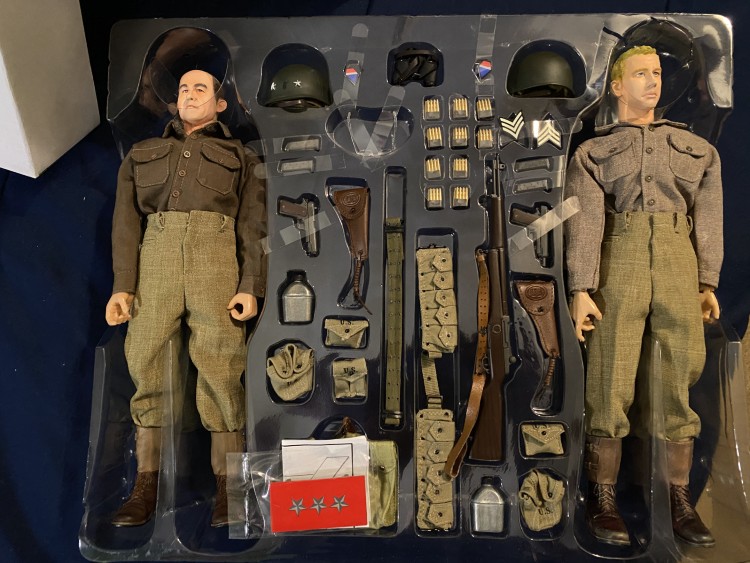 figures in packaging 