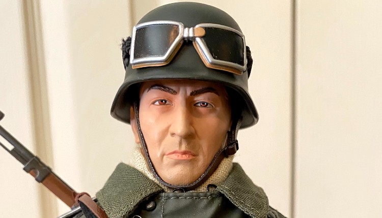 Dragon “Egon Houck” – WW2 OKW Feldjagerkommando zbV [Review]